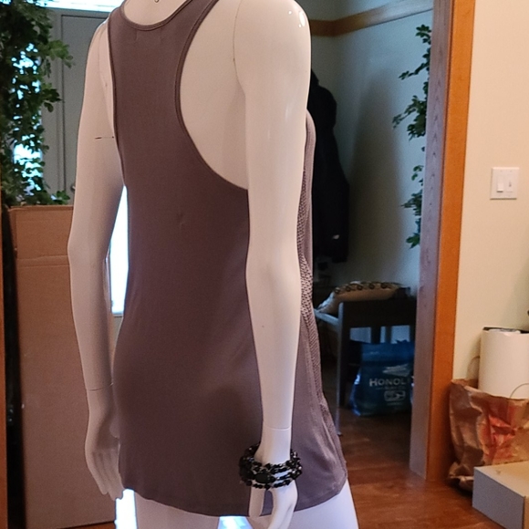 Racetrack Tank Sequins - Picture 5 of 6